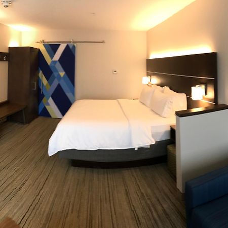 Holiday Inn Express & Suites - Hannibal - Medical Center Екстер'єр фото
